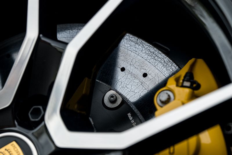 Porsche Taycan Performance Plus 93.4kWh Turbo S Sport Turismo