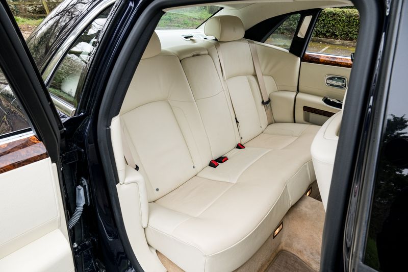 Rolls-Royce Ghost 6.6 V12 Saloon
