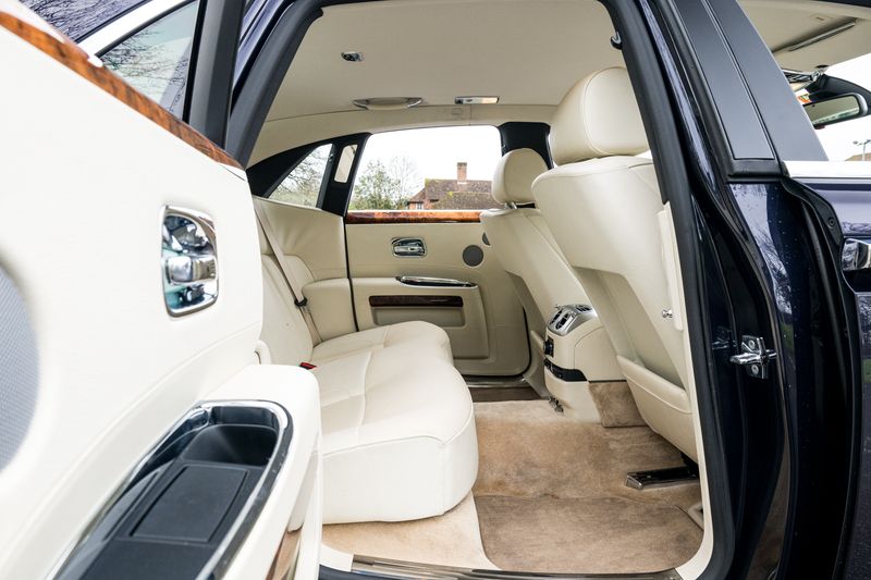 Rolls-Royce Ghost 6.6 V12 Saloon