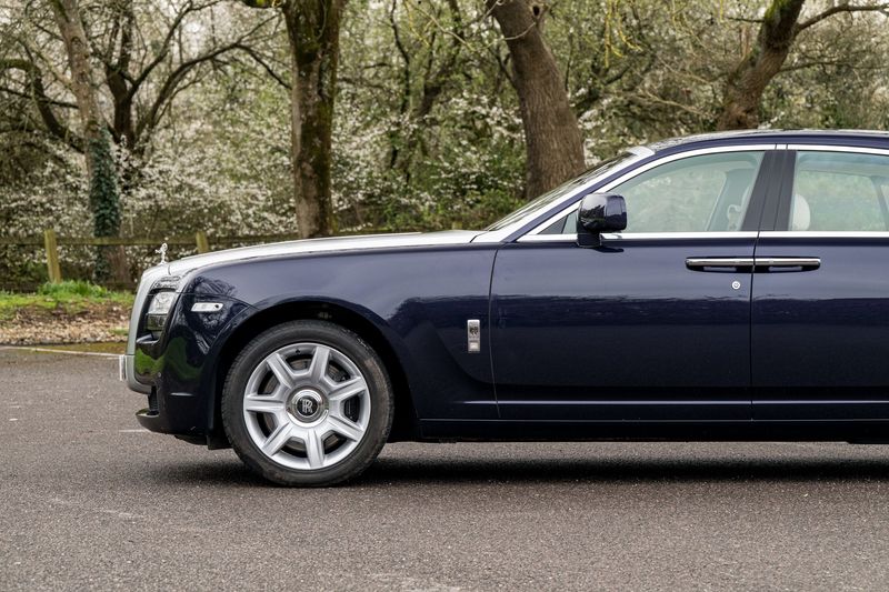 Rolls-Royce Ghost 6.6 V12 Saloon