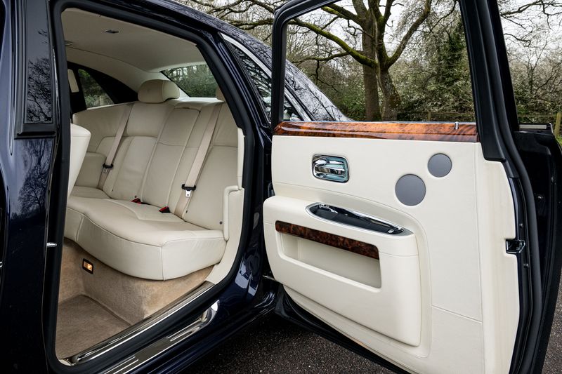 Rolls-Royce Ghost 6.6 V12 Saloon