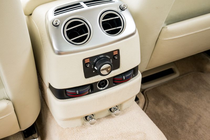 Rolls-Royce Ghost 6.6 V12 Saloon