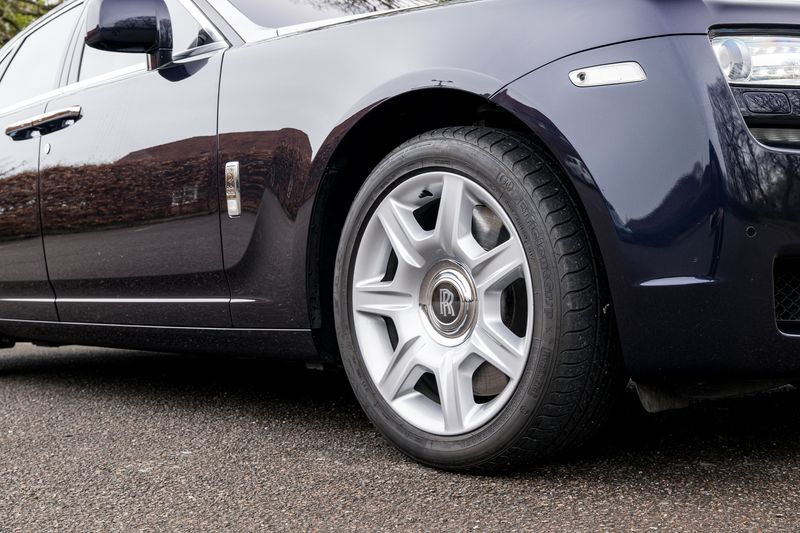 Rolls-Royce Ghost 6.6 V12 Saloon