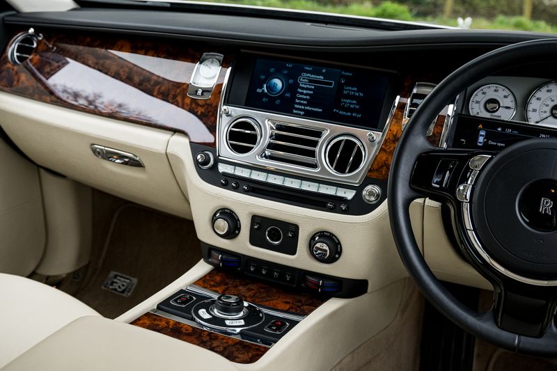 Rolls-Royce Ghost 6.6 V12 Saloon