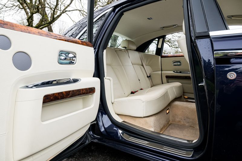 Rolls-Royce Ghost 6.6 V12 Saloon