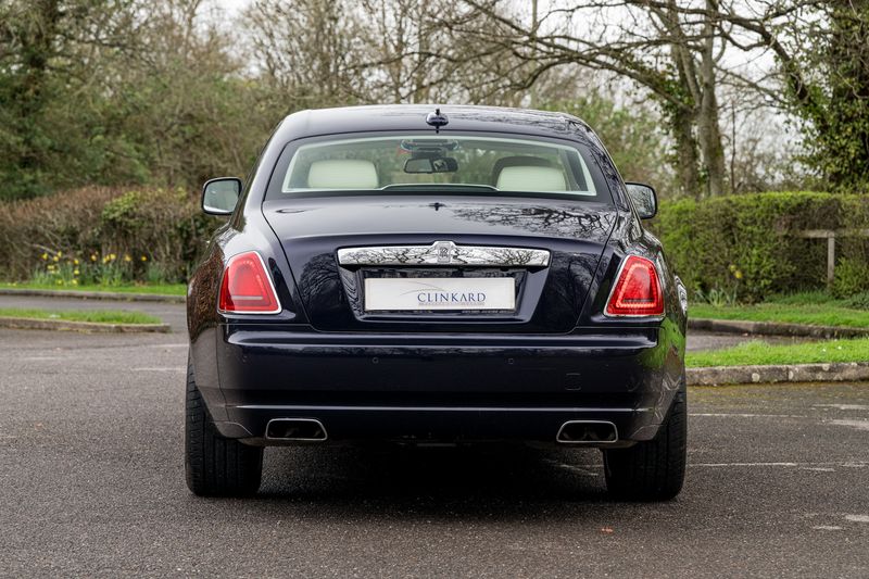 Rolls-Royce Ghost 6.6 V12 Saloon
