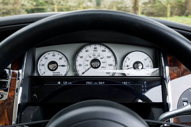 Rolls-Royce Ghost 6.6 V12 Saloon