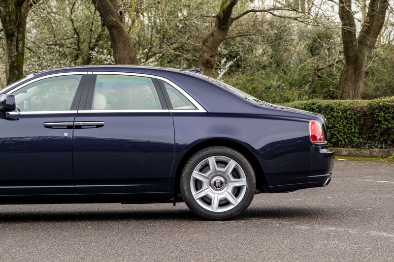Rolls-Royce Ghost 6.6 V12 Saloon