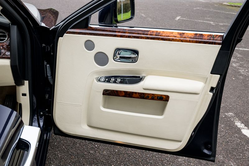 Rolls-Royce Ghost 6.6 V12 Saloon