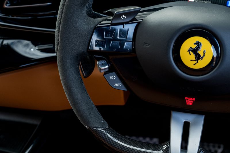 Ferrari Purosangue 6.5 V12 SUV F1 DCT 4WD