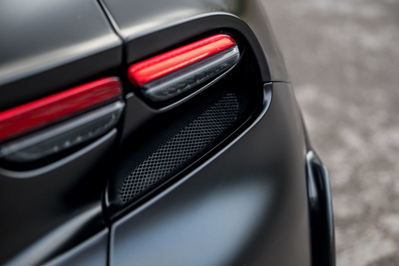 Ferrari Purosangue 6.5 V12 SUV F1 DCT 4WD