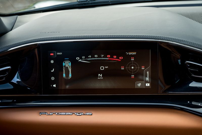 Ferrari Purosangue 6.5 V12 SUV F1 DCT 4WD