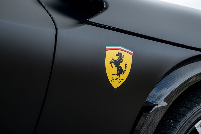 Ferrari Purosangue 6.5 V12 SUV F1 DCT 4WD