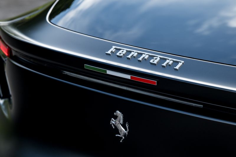 Ferrari Purosangue 6.5 V12 SUV F1 DCT 4WD