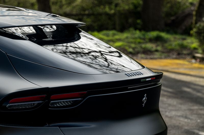 Ferrari Purosangue 6.5 V12 SUV F1 DCT 4WD