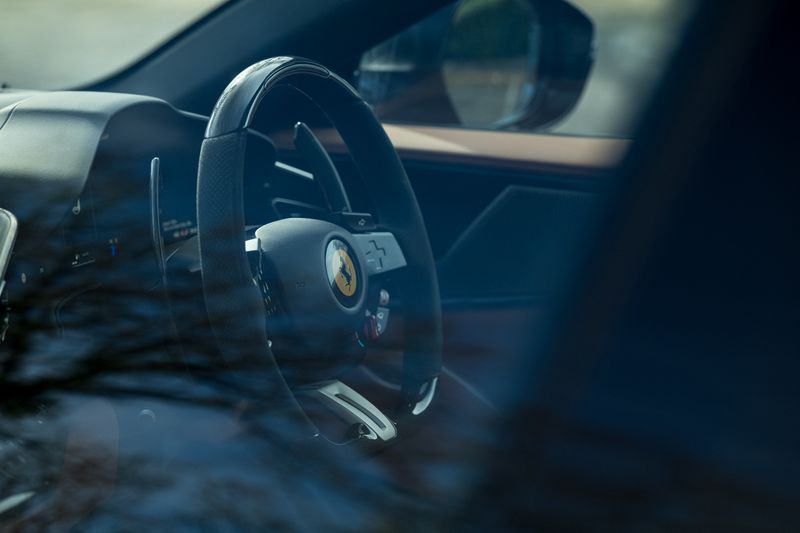 Ferrari Purosangue 6.5 V12 SUV F1 DCT 4WD