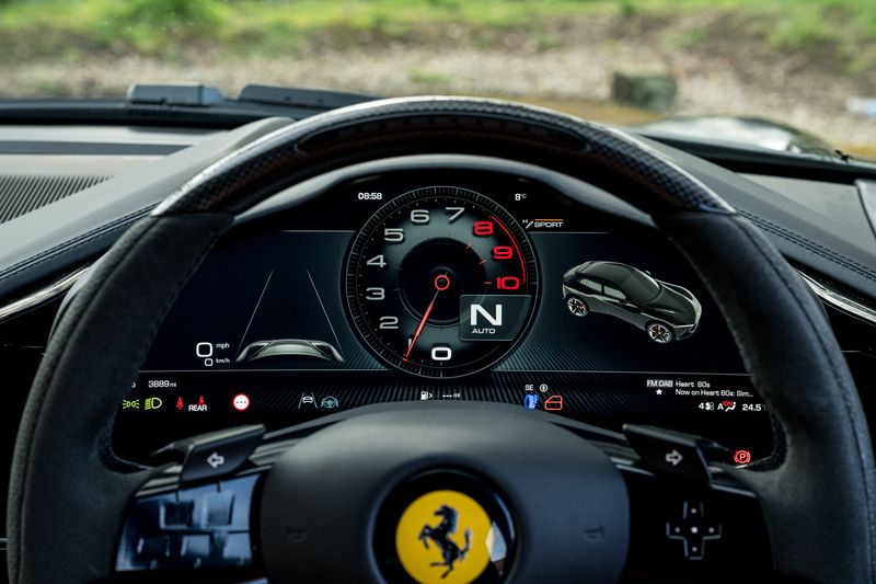 Ferrari Purosangue 6.5 V12 SUV F1 DCT 4WD