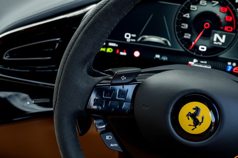 Ferrari Purosangue 6.5 V12 SUV F1 DCT 4WD