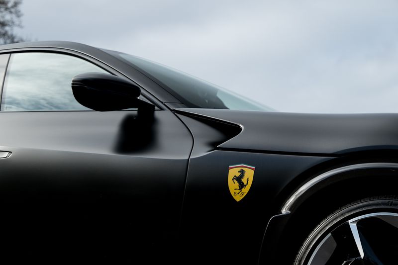 Ferrari Purosangue 6.5 V12 SUV F1 DCT 4WD