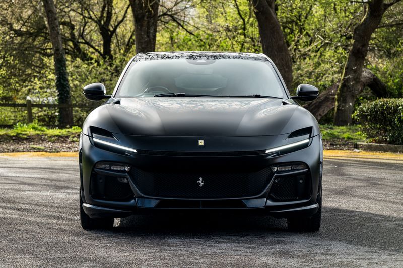 Ferrari Purosangue 6.5 V12 SUV F1 DCT 4WD