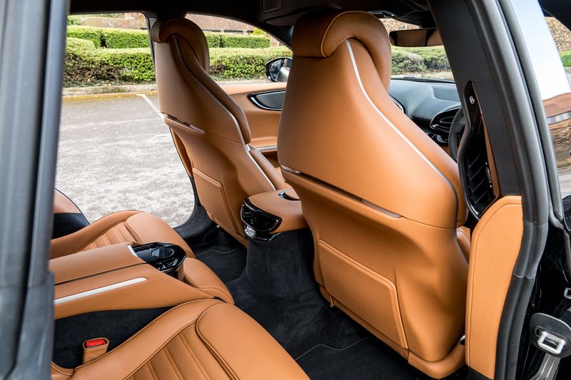 Ferrari Purosangue 6.5 V12 SUV F1 DCT 4WD