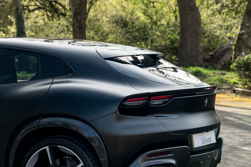 Ferrari Purosangue 6.5 V12 SUV F1 DCT 4WD