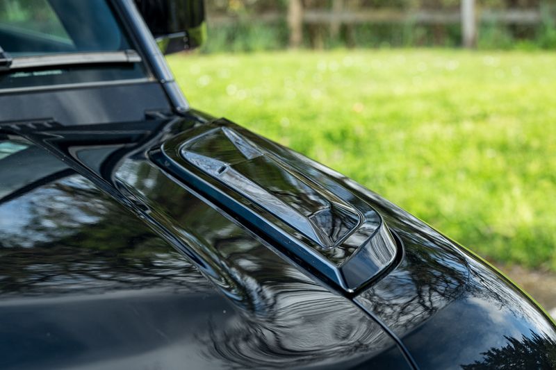 Land Rover Defender 90 5.0 P525 V8 SUV 3dr