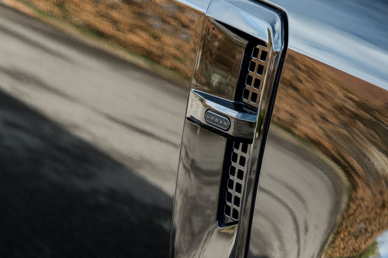 Land Rover Defender 90 5.0 P525 V8 SUV 3dr