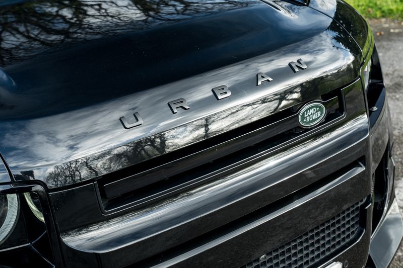 Land Rover Defender 90 5.0 P525 V8 SUV 3dr