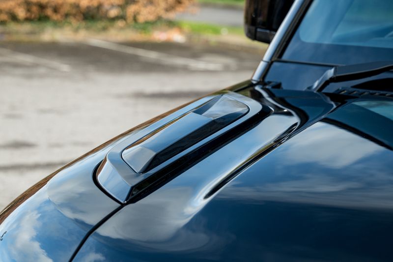 Land Rover Defender 90 5.0 P525 V8 SUV 3dr