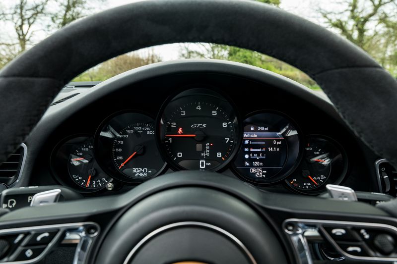 Porsche 911 (991) 4 GTS Targa PDK 4WD