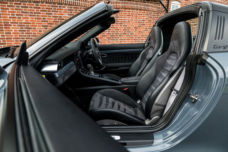 Porsche 911 (991) 4 GTS Targa PDK 4WD