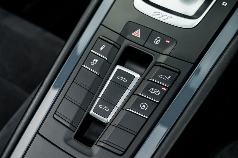 Porsche 911 (991) 4 GTS Targa PDK 4WD