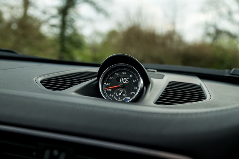 Porsche 911 (991) 4 GTS Targa PDK 4WD