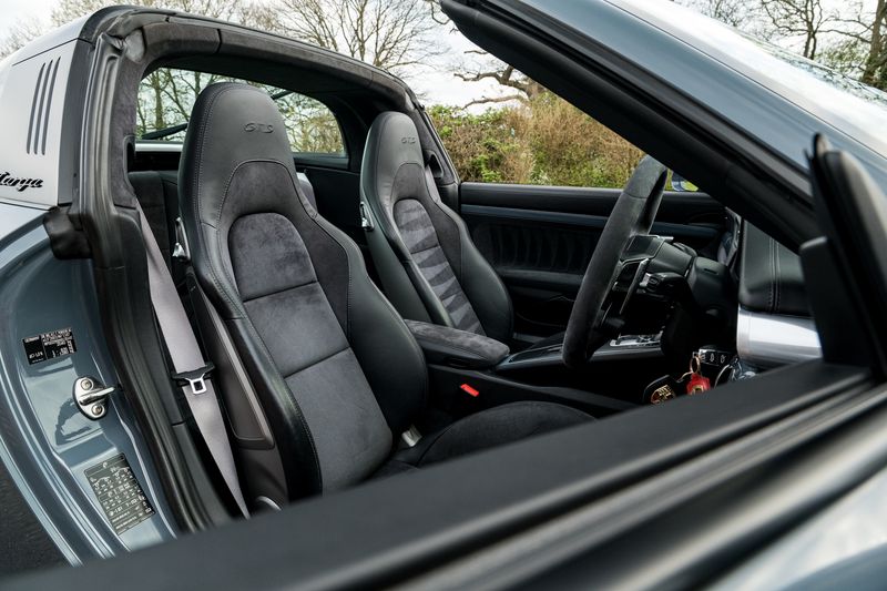 Porsche 911 (991) 4 GTS Targa PDK 4WD