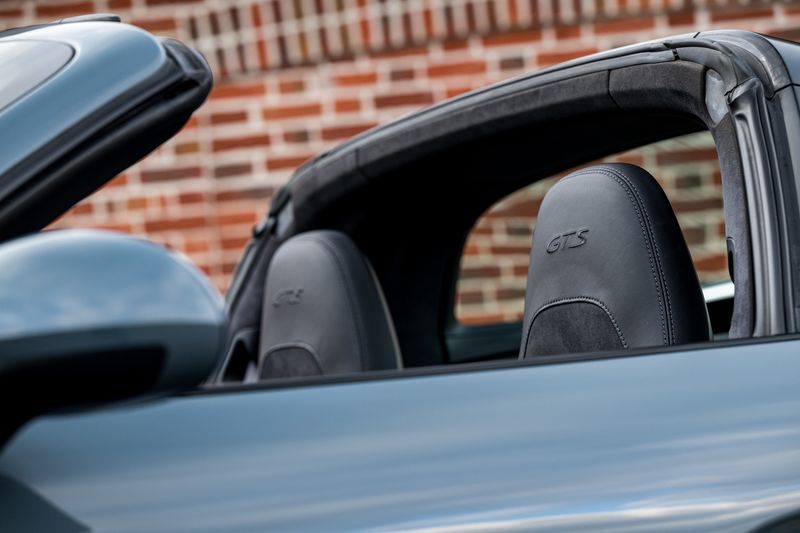 Porsche 911 (991) 4 GTS Targa PDK 4WD