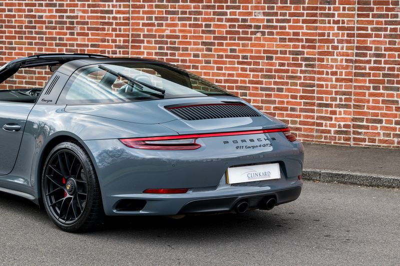 Porsche 911 (991) 4 GTS Targa PDK 4WD
