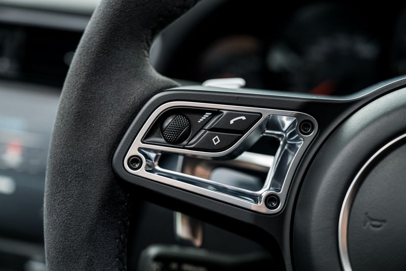 Porsche 911 (991) 4 GTS Targa PDK 4WD