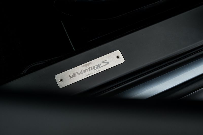 Aston Martin 6.0 V12 Vantage S Roadster Sportshift