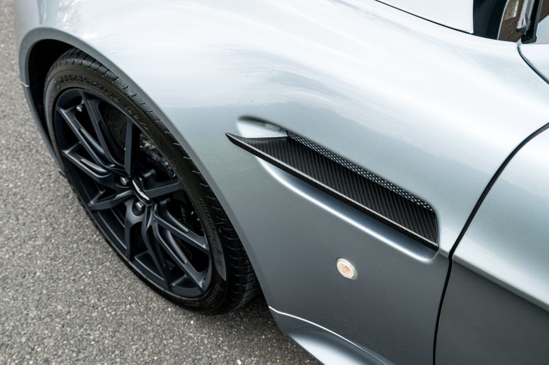 Aston Martin 6.0 V12 Vantage S Roadster Sportshift