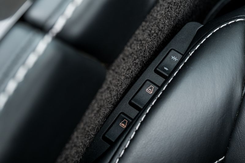 Aston Martin 6.0 V12 Vantage S Roadster Sportshift