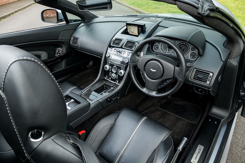 Aston Martin 6.0 V12 Vantage S Roadster Sportshift