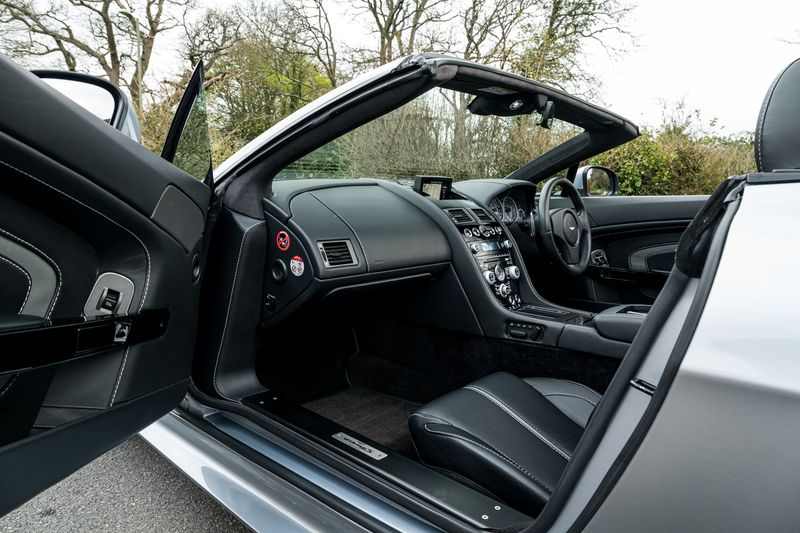 Aston Martin 6.0 V12 Vantage S Roadster Sportshift