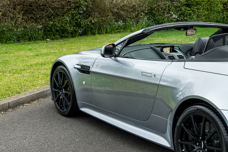 Aston Martin 6.0 V12 Vantage S Roadster Sportshift