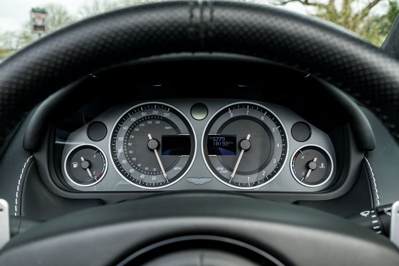 Aston Martin 6.0 V12 Vantage S Roadster Sportshift