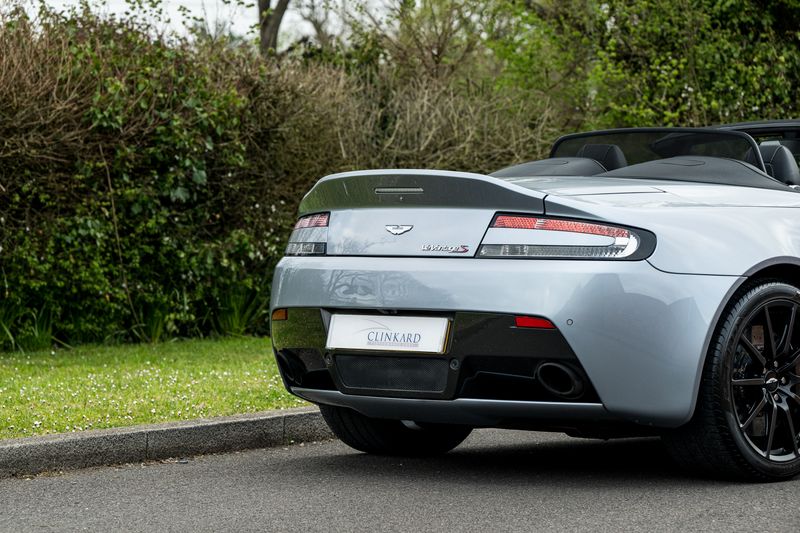 Aston Martin 6.0 V12 Vantage S Roadster Sportshift