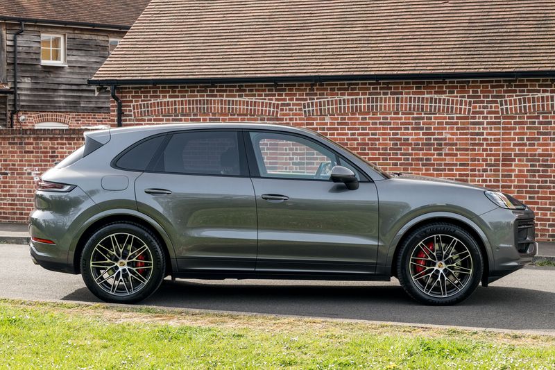 Porsche Cayenne 4.0T V8 S SUV Petrol Tiptronic S 4WD