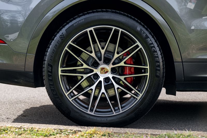 Porsche Cayenne 4.0T V8 S SUV Petrol Tiptronic S 4WD