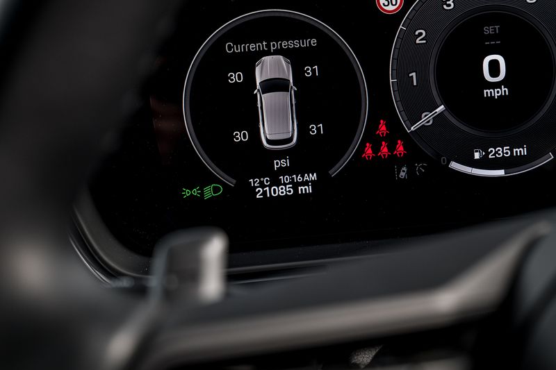 Porsche Cayenne 4.0T V8 S SUV Petrol Tiptronic S 4WD