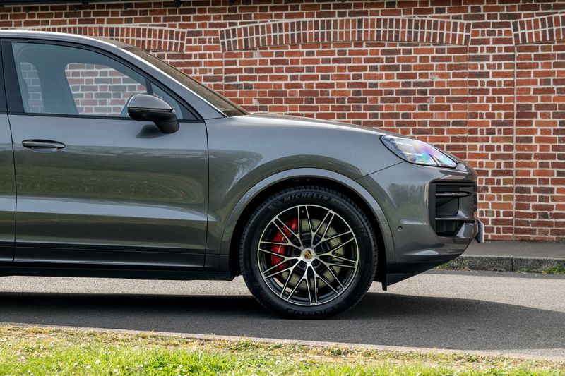 Porsche Cayenne 4.0T V8 S SUV Petrol Tiptronic S 4WD